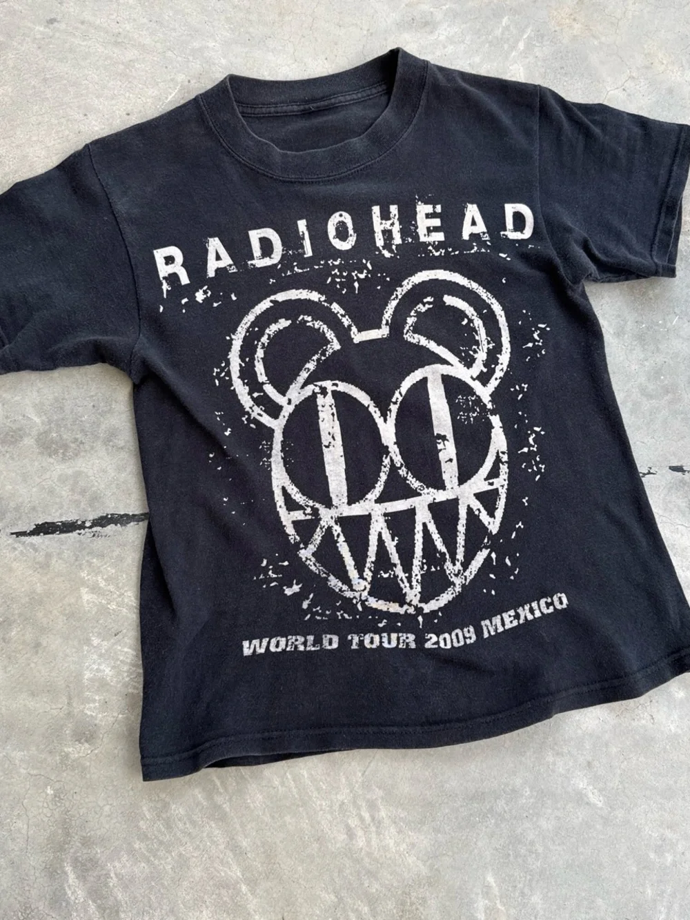 Radiohead 2009 Mexico World Tour Black Concert Band Graphic Tee